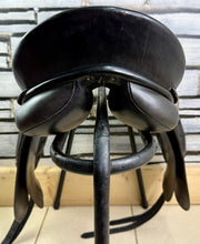Load image into Gallery viewer, 17” MW Kieffer Wien DL Professional Dressage Saddle - Black