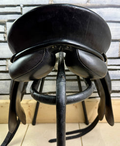17” MW Kieffer Wien DL Professional Dressage Saddle - Black