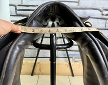 Load image into Gallery viewer, 17 1/2” Wide Greyfriers Saddle Company English GP Saddle - Brown