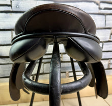Load image into Gallery viewer, 16” Wide Albion Selecta Pony GP/Jump Saddle - Brown