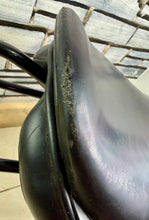 Load image into Gallery viewer, 18 1/2” Medium Hayes GP/Jump Gents English Hunting Saddle - Black