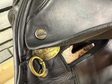 Load image into Gallery viewer, 17” Wide Dever Cob GP Saddle - Black