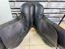 Load image into Gallery viewer, 17 1/2” Medium Albion Legend Jump Saddle - Brown
