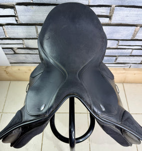 16 1/2” XW/Changeable Gullet Thorowgood Compact GP Saddle - Black