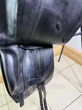 Load image into Gallery viewer, 17 1/2” XW Albion Genesis Ultima Dressage Saddle - Adjusta Tree - Black - Extra Wide