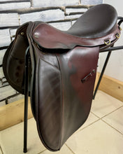 Load image into Gallery viewer, 17 1/2” XW Frank Baines Enduro GP Saddle - Brown - Endurance/Trec