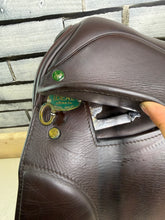 Load image into Gallery viewer, 17” MW-Wide Ideal Ramsey Show/WH Saddle - Brown