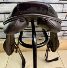 Load image into Gallery viewer, 17” MW Excelle/Walsall Riding English Monoflap Jump Saddle - Brown