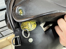 Load image into Gallery viewer, 16 1/2” MW Minster English Saddlery GP Saddle - Brown