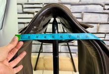 Load image into Gallery viewer, 16” XW Fylde English Pony WH/Show Saddle - Brown