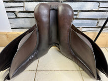 Load image into Gallery viewer, 16 1/2” Wide Jeffries Stamford English WH Saddle - Brown - Working Hunter Cob