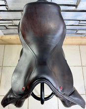 Load image into Gallery viewer, 17 1/2” MW Albion Kontrol Jump Saddle - Brown - Double Flap - Big Blocks