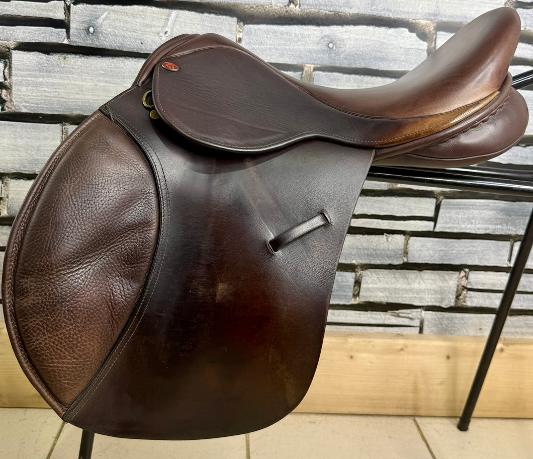 17 1/2” Wide R&R Ideal Event/Grandee Saddle - Brown