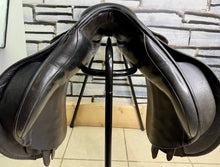 Load image into Gallery viewer, 18” MW Albion K2 GP Saddle - Black -Big Blocks- Mega Comfy