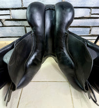 Load image into Gallery viewer, 17” MW Albion K2 Jump Saddle - Black