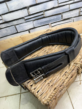 Load image into Gallery viewer, S/H 30” Jeffries Soft Padded Leather Dressage Girth-Black