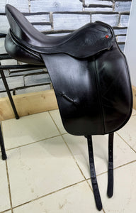 17 1/2” Wide Albion SLK Ultima Dressage Saddle - Brown