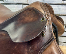 Load image into Gallery viewer, 18” Medium Zaldi Jupiter GP/Jump Saddle - Brown