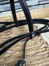 Load image into Gallery viewer, S/H Stubben Split Head Flash Bridle - Black - Full