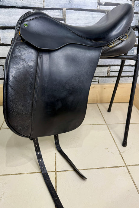 18” MW Ideal Suzannah Dressage Saddle - Black