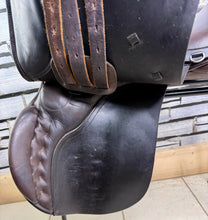 Load image into Gallery viewer, 18 1/2” MN J. Houghton GP/Jump Gents Hunting Saddle - Brown - English