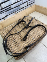 Load image into Gallery viewer, S/H Clip Hunting Breastplate - Full - Brown