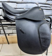 Load image into Gallery viewer, 15” Medium English Leather Pony GP/WH Working Hunter Saddle - Black