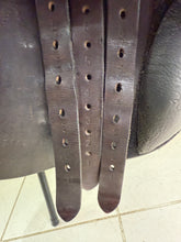 Load image into Gallery viewer, 17” MW Patrick Saddlery Jump Saddle - Brown