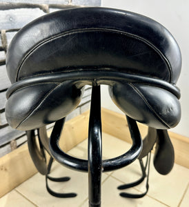 17” MW Ideal Suzannah Dressage Saddle - Black