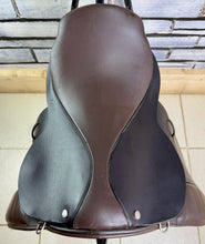 Load image into Gallery viewer, 15” XW English Hoop Tree WH Pony  Show Saddle - Brown