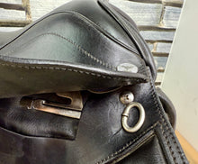 Load image into Gallery viewer, 17 1/2” Changeable Gullet Utopia/Discovery GP Saddle - Black