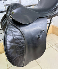 Load image into Gallery viewer, 17 1/2” MW Paul Jones GP Saddle - Black