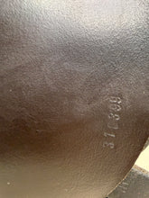 Load image into Gallery viewer, 17 1/2” MN Kruger MonoFlap Jump Saddle - Brown - High Wither - Jumping/XC - TB ROR