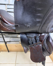 Load image into Gallery viewer, 17 1/2” MW Albion Kontrol Jump Saddle - Brown - Double Flap - Big Blocks
