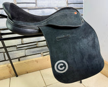 Load image into Gallery viewer, 18” J&amp;M Suede Top English Polo Saddle - Black