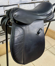 Load image into Gallery viewer, 14 1/2” Wide Silhouette Pony GP Saddle - Black - English Leather - Flat Tree