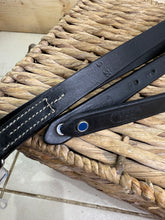 Load image into Gallery viewer, S/H 130cm/51” Ladies/Teens Stubben Stirrup Leathers - Black