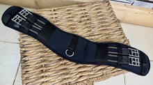 Load image into Gallery viewer, Curved Memory Foam Anatomic Soft Dressage Girth - Black