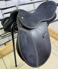 Load image into Gallery viewer, 15” Wide Eclipse Pony GP Saddle - Black - Lightweight - Unused!