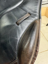 Load image into Gallery viewer, 17” XW Silhouette Dual/Double Flap Jump Saddle - Black/Brown