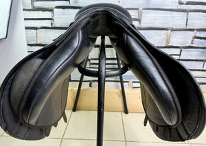 17 1/2” Medium/Changeable Gullet Thorowgood High Wither T6 GP Saddle - Black