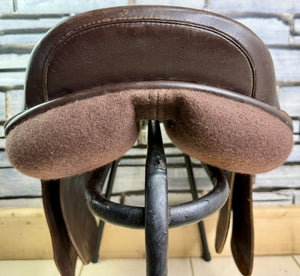 17 1/2” MN Humphries & Swain Holistic Saddlery GP/Jump Saddle - Brown