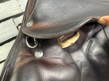 Load image into Gallery viewer, 17 1/2” MW Voltaire Lexington Monoflap Jump Saddle -2015- Brown