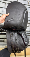 Load image into Gallery viewer, 15” Medium Heritage Saddlery English GP Pony Saddle - Black