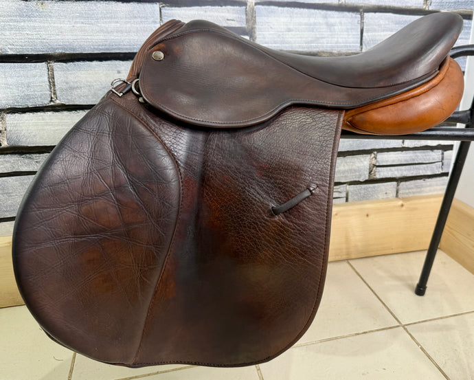 17 1/2” MW English Jump Saddle - Brown/Tan