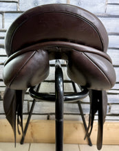 Load image into Gallery viewer, 17-17 1/2” Wide Excelle English GP Saddle - Brown