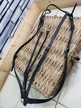 Load image into Gallery viewer, S/H English Hunting Breastplate &amp; Martingale -Brown- Full