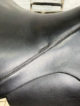 Load image into Gallery viewer, 17 1/2” MW Ideal Jessica Dressage Saddle - Black - Flocked