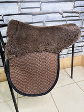 Load image into Gallery viewer, S/H Stephens Lambskin Rolled Edge Numnah - Brown - Large