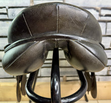 Load image into Gallery viewer, 16” Wide Santa Cruz Pony GP Saddle - Black